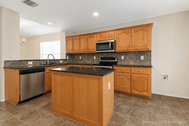 Building Photo - 701 Orchid Blvd