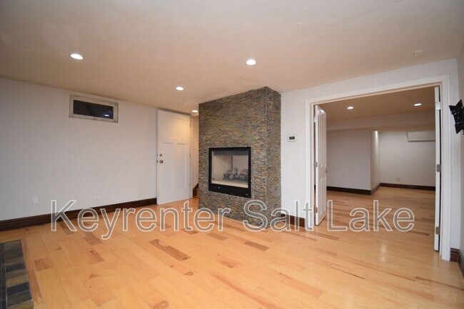 Building Photo - 2128 S 1900 E