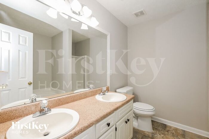 Building Photo - 1540 Summer Lake Terrace SW