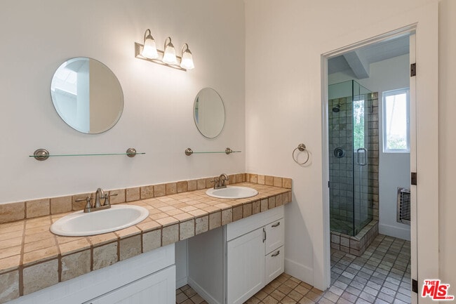 Building Photo - 28368 Rey De Copas Ln