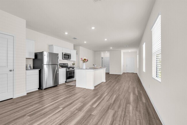 Building Photo - 18669 Shauna Danielle Dr