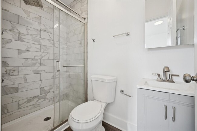 Building Photo - 2BR/3BA House | Fenced-In Backyard | 1BR Voucher OK for 2BR