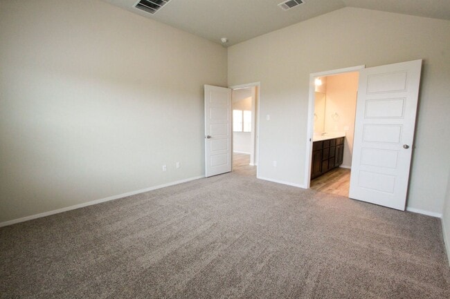 Building Photo - Newly Built 3 Bedroom, 2 Bath Home in Leander