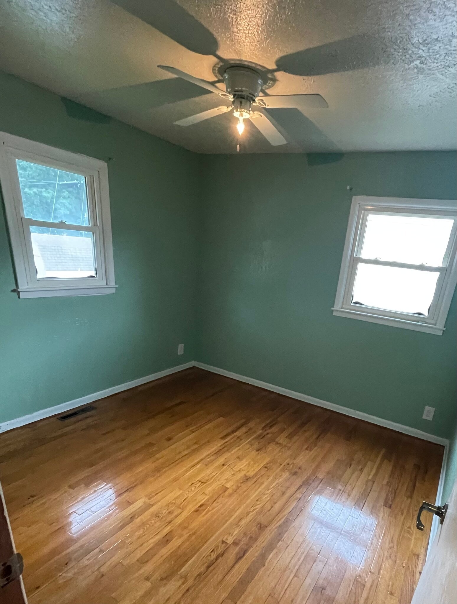 Bedroom 2 - 1013 Cedar St