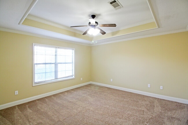 Building Photo - 810 Windlass Cove