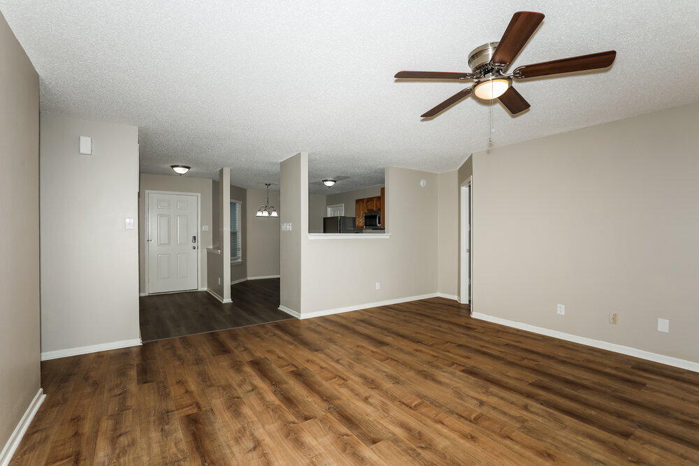 Building Photo - 687 Hickory Pine Dr
