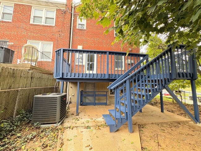 Building Photo - 1236 Stella Dr