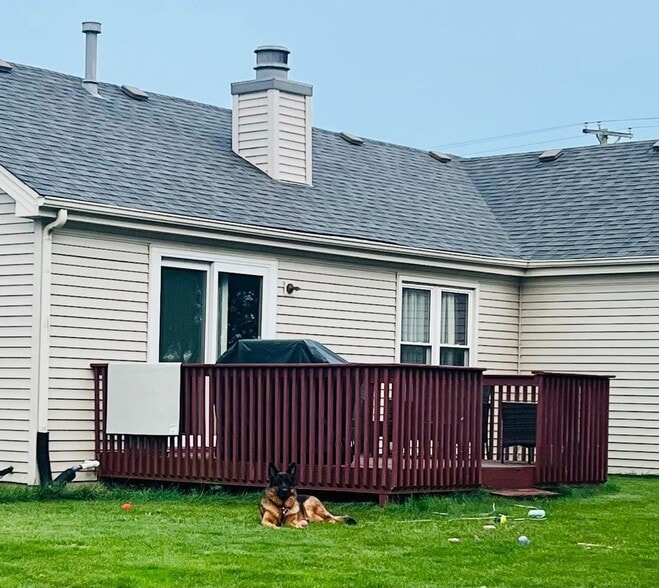 Building Photo - 1919 Cloverdale Way