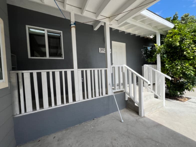 Building Photo - 3934 2nd Ave