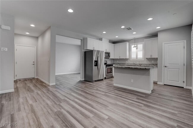 Building Photo - 1040 Via Panfilo Ave