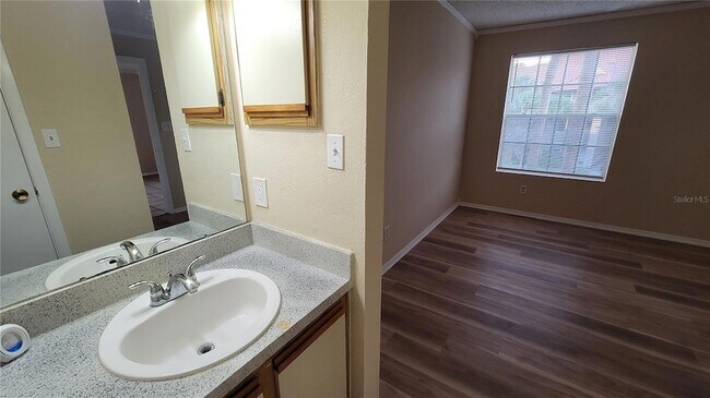 Building Photo - 224 Afton Square