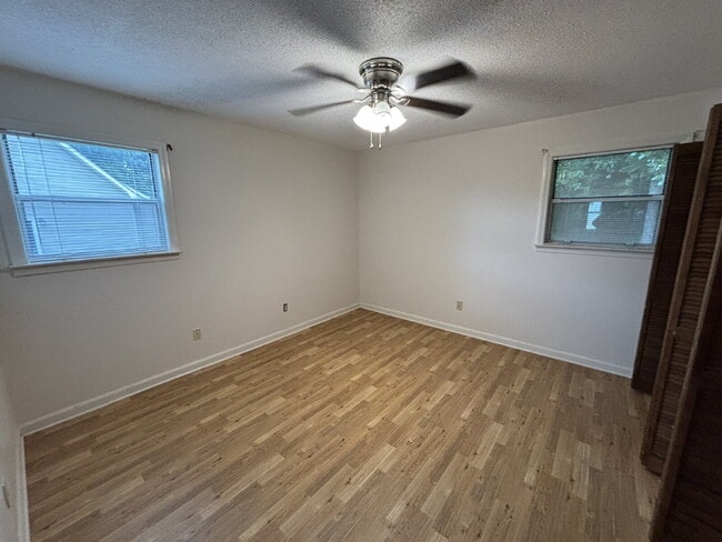 Building Photo - FOR RENT in Dothan, AL!!