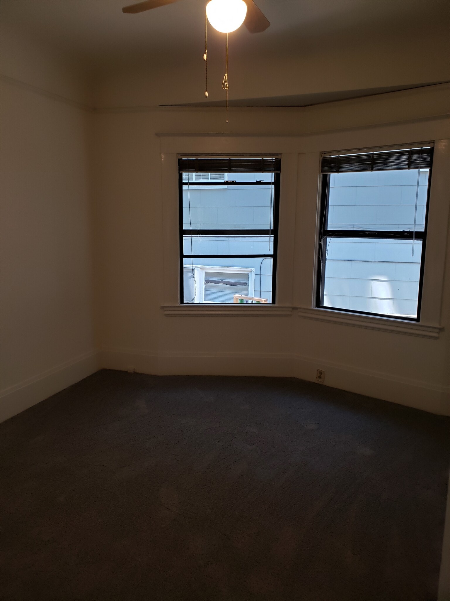Middle Bedroom - 2623 H St