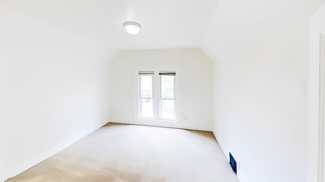 Building Photo - 8 S Normal St