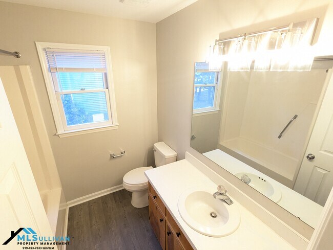 Building Photo - 4424 American Dr