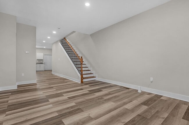 Building Photo - Beautiful Newly Renovated 3 Bedroom with a Large Basement For Rent in Mill Hill District of Balti...