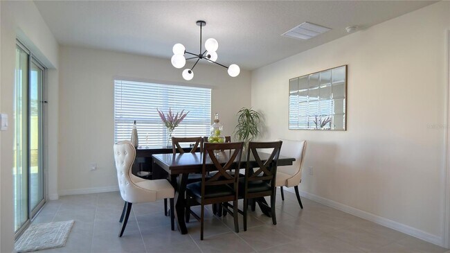 Building Photo - 6987 SW 136th Ln