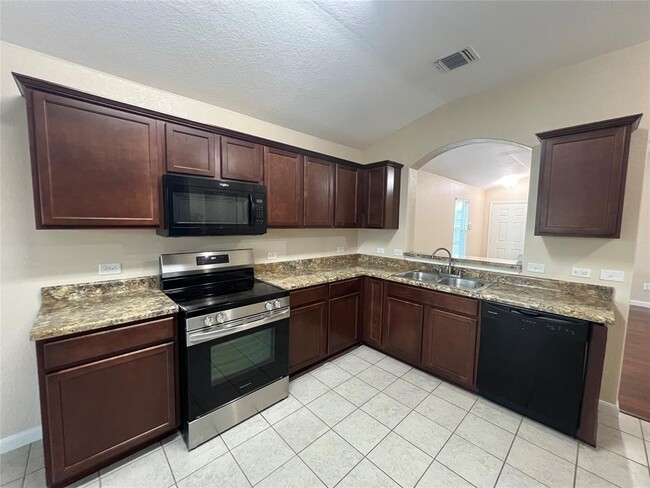 Building Photo - 1606 Shenandoah Trl