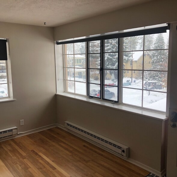 Building Photo - 1227 S Division St