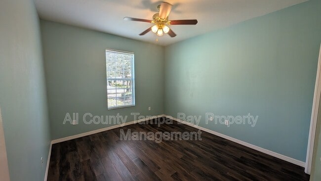 Building Photo - 17449 New Cross Cir