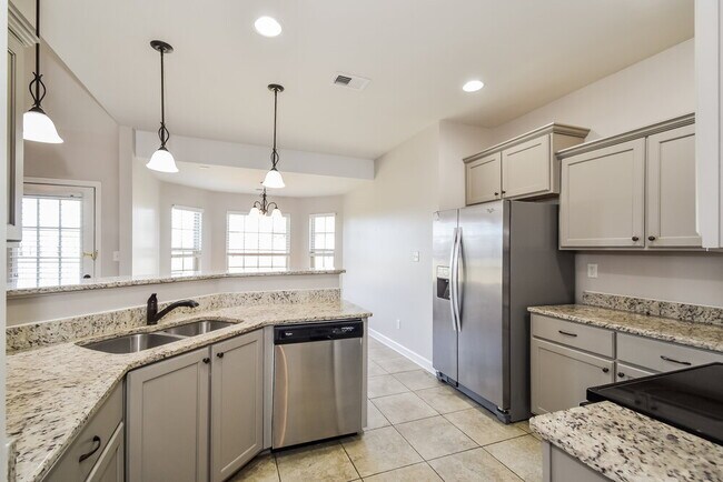 Building Photo - 3363 Hill Valley Ln