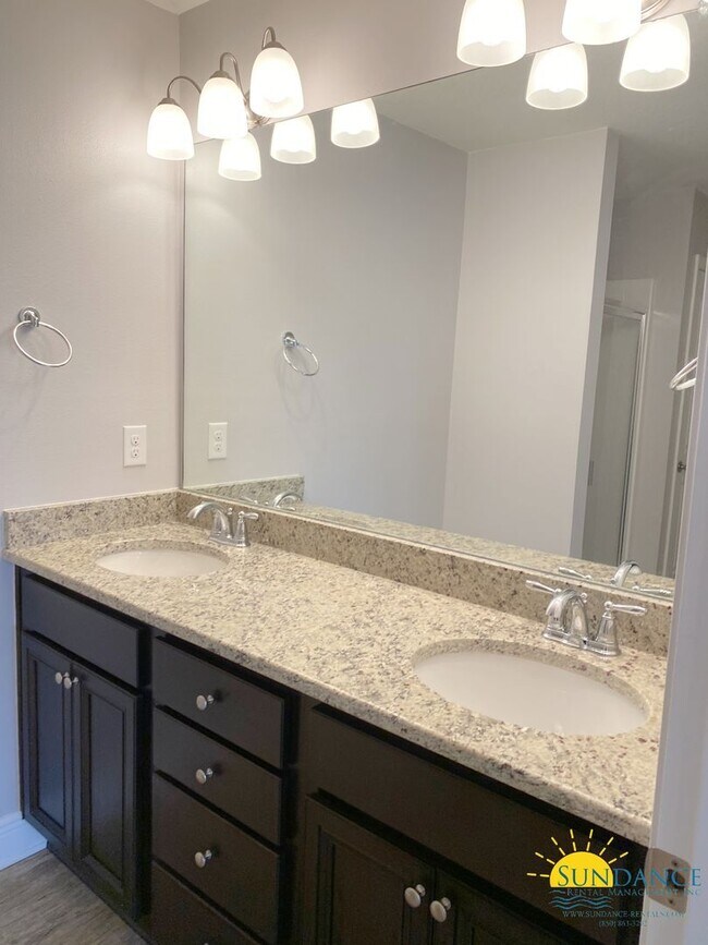Building Photo - 2057 Wilsons Plover Cir