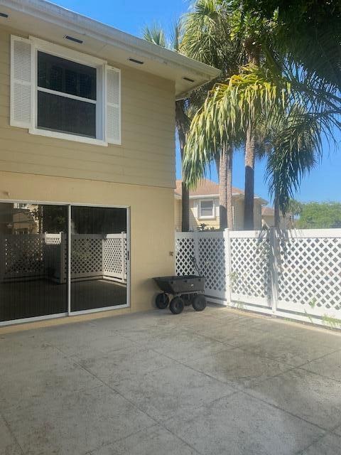 Building Photo - 4701 Roxbury Ct