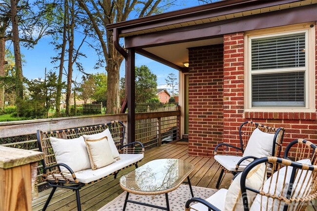 Building Photo - 1642 Washington Ave