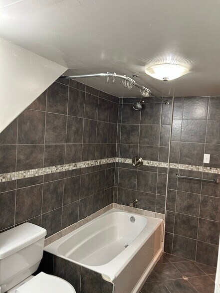 Building Photo - 147 E 29th St