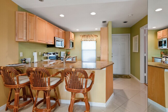 Building Photo - Mainsail III - 2 bedroom 2 bath furnished -ANNUAL RENTAL $1875-Available NOW