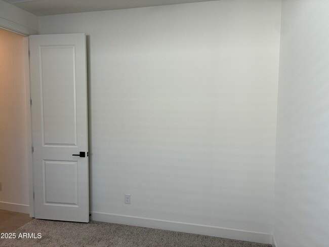 Building Photo - 17778 W Crawfordsville Dr