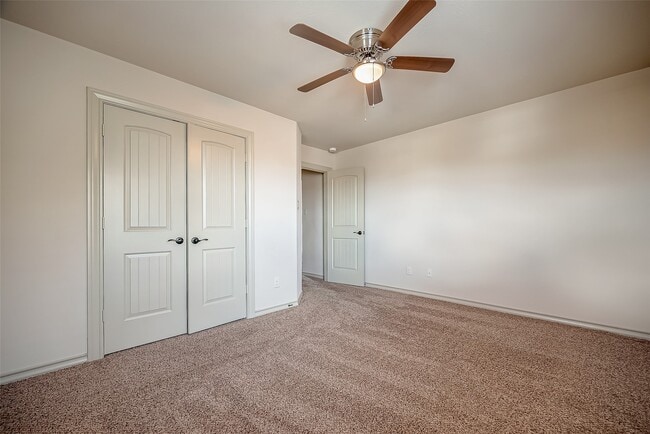 Building Photo - 2211 Argos Dr