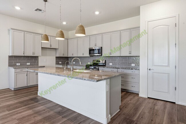 Building Photo - Beautiful Queen Creek Home in Prime Location – Spacious Living with Modern Comforts!