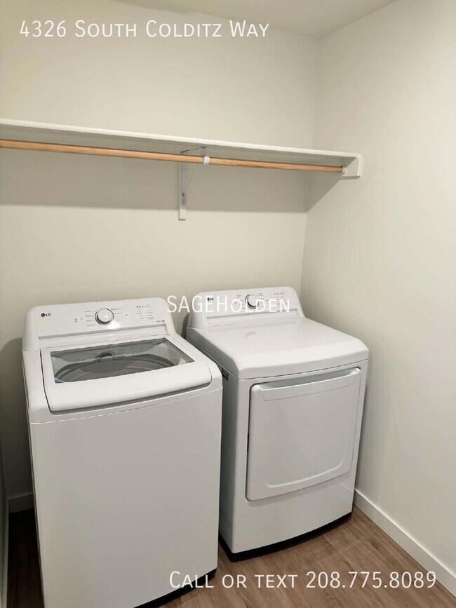 Building Photo - 4326 S Colditz Wy