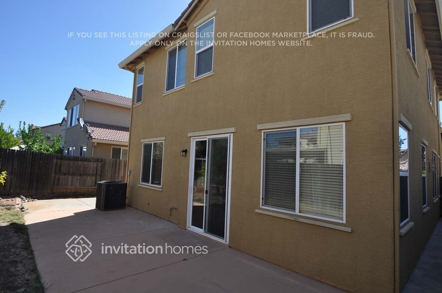 Building Photo - 10235 Juliana Way