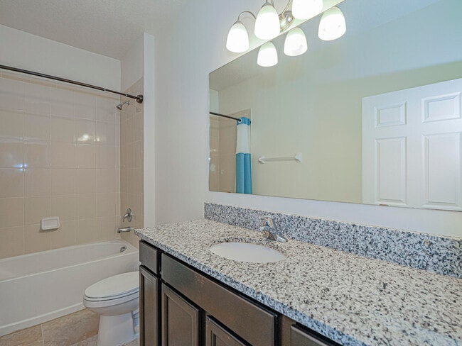 Building Photo - 5513 1st Sq