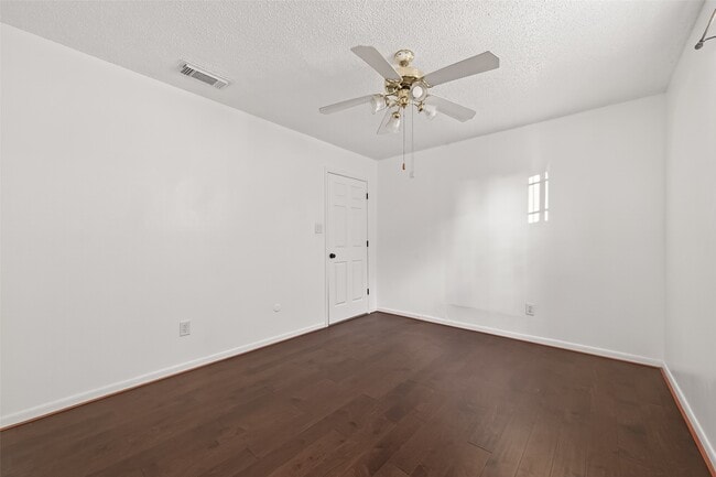 Building Photo - 4410 Wildacres Dr