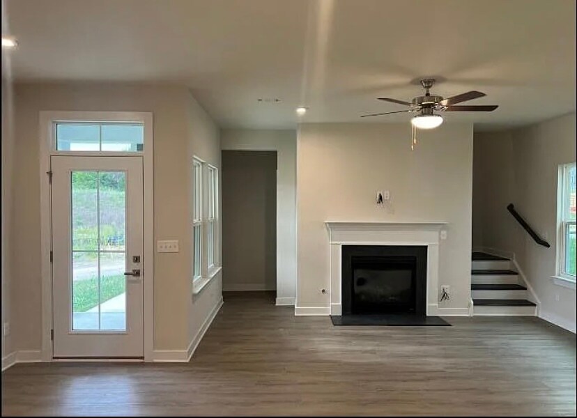 Building Photo - 8053 Warbler Way