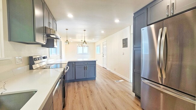 Building Photo - 3 Bed 1.25 Bath Single Family Home in Renton