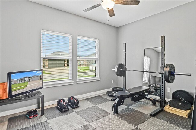 Building Photo - 7958 Snake River Dr