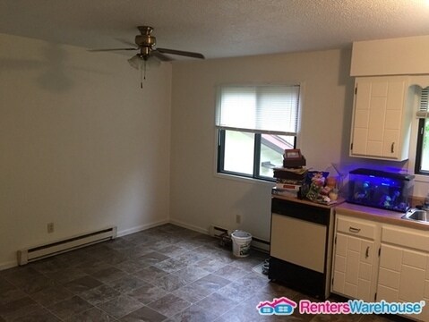 Building Photo - 3112 Park Dr