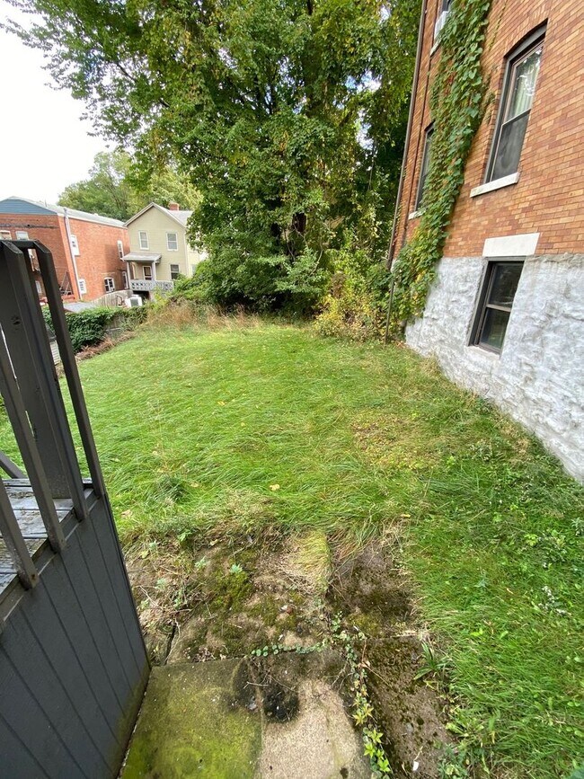 Building Photo - Newly Renovated 2 Bedroom in Beechview- Off-Street Parking, Finished Attic - Available Now!