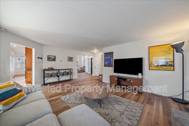 Building Photo - 7291 Palisade Dr