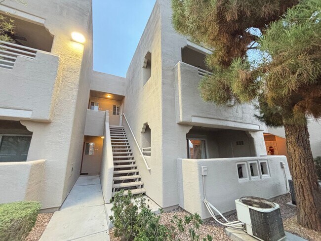 Primary Photo - Spacious 1BED/1BATH 2nd floor Condo in La Posada at Summerlin.