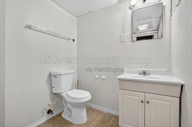 Building Photo - 59 Fenwick Dr