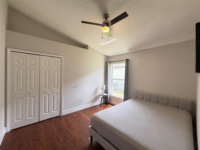 Building Photo - 2521 Oneida Loop