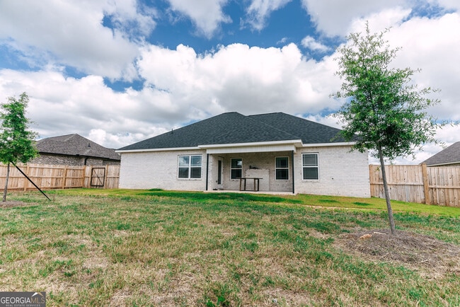 Building Photo - 207 Remington Dr