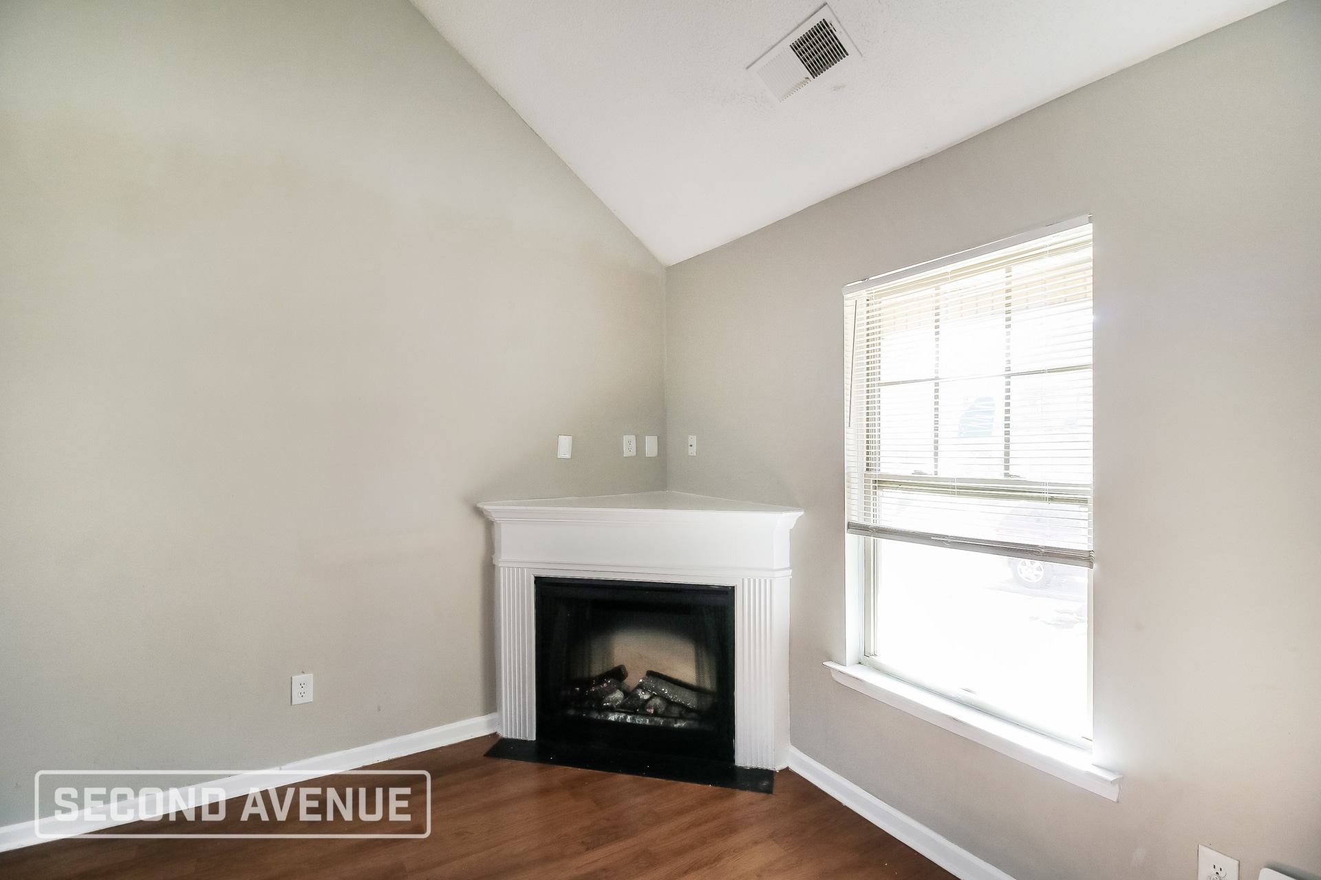 Building Photo - 203 Ben Ln