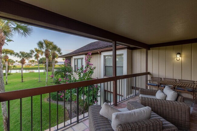 Building Photo - 13400 Polo Rd W