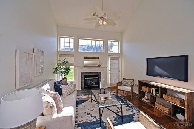 Building Photo - 7135 Thorndale Ln